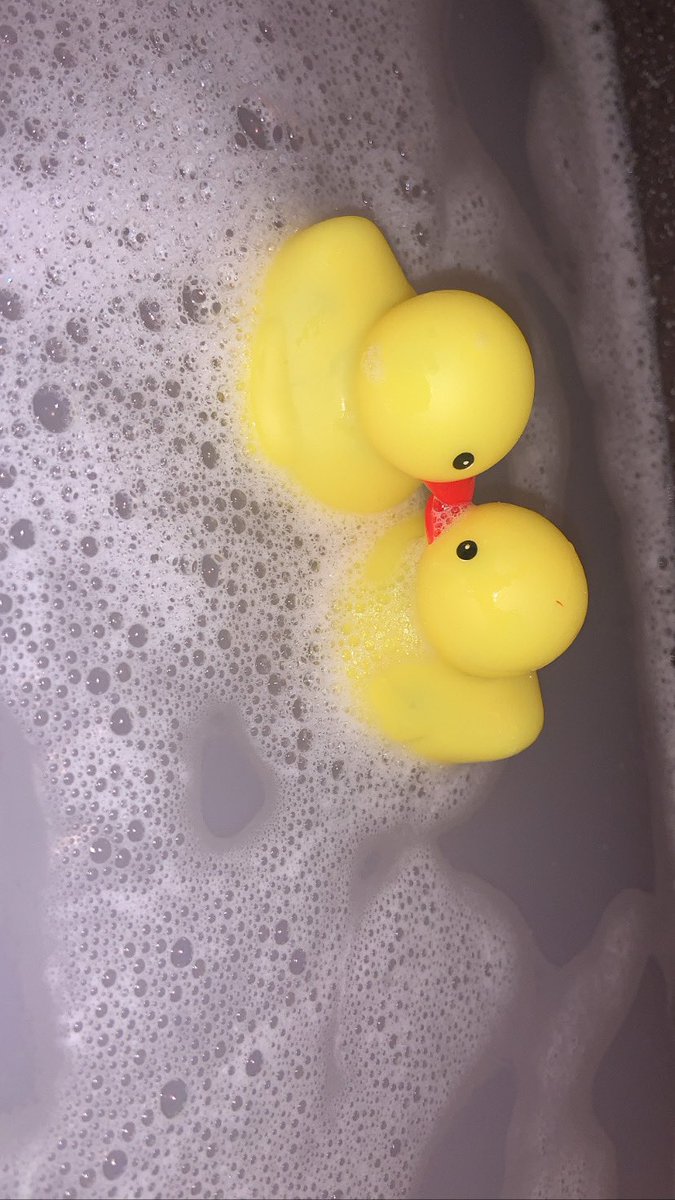 yuchans_002's tweet photo. 泡風呂なうよん🐤 https://t.co/vEqf7wIRhG