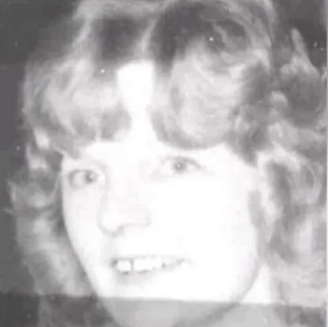 On Valentine’s Day 1976, 31 year old Helen Hooper disappeared from her home in Standon, Hertfordshire. She left behind a husband and 3 sons. Police believe she was murdered but by whom and where is she? 

Listen now to the new episode 
#truecrime #unsolved #podcasts