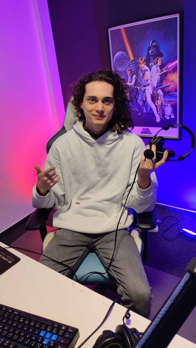 Die Online-Vorrunde des  Schulclash ft. <a href="/RocketLeague_DE/">Rocket League Deutschland</a> Magdeburg der <a href="/OVGUpresse/">Otto-von-Guericke-Universität Magdeburg</a> geht los! 

Wir spielen ein 3vs3 und wünschen allen Teilnehmern viel Erfolg! 

Schaut gerne rein und feuert unsere Teams an! twitch.tv/magdeburgespor…