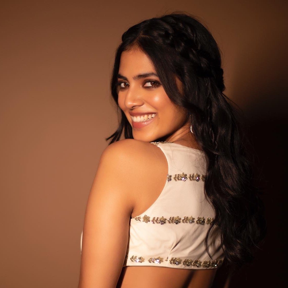நிஷா VIKA ❤️ tweet media
