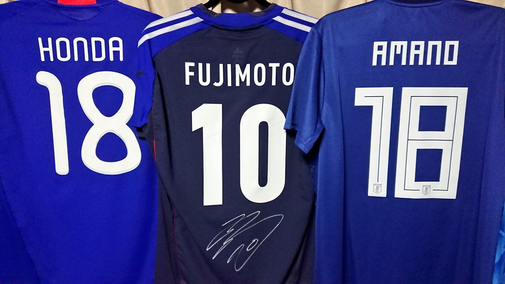 SilverBoots1's tweet photo. #サッカー日本代表
#TLを日本代表ユニフォームで染める https://t.co/y8ZSsjiGR3