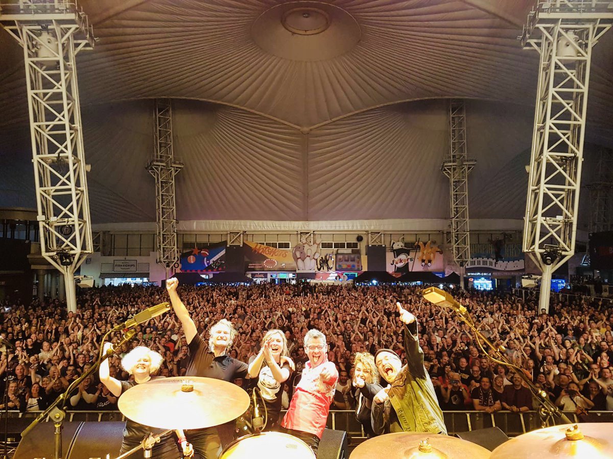 Well <a href="/ShiiineOn_/">Shiiine On</a> you were absolute beauts last night! 🙌