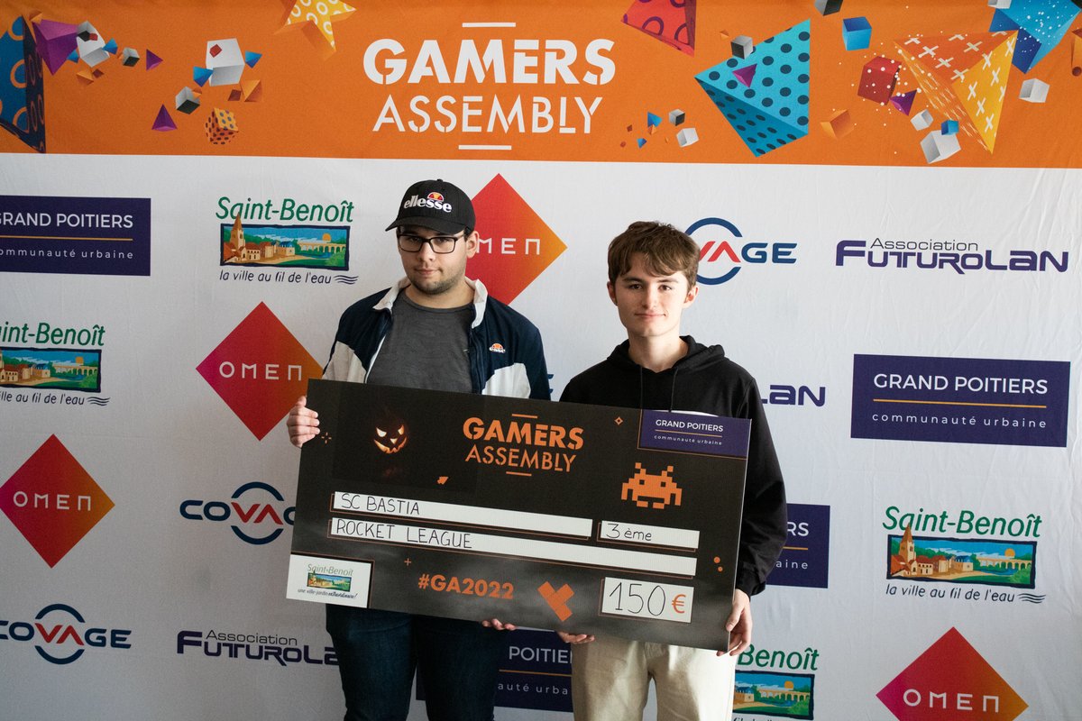 GamersAssembly's tweet photo. Ils ont dominé la compétition... GGWP à la Team ZER qui remporte le tournoi Rocket League de la #GA2022 Halloween Edition et qui repart avec le cashprize de 320€ ! 👏🥳

🥈 Giga Chad Squad - 250€
🥉 SC Bastia - 150€

Merci à tous nos participants, see you soon ! 🤗 https://t.co/xNR4KLb1KG