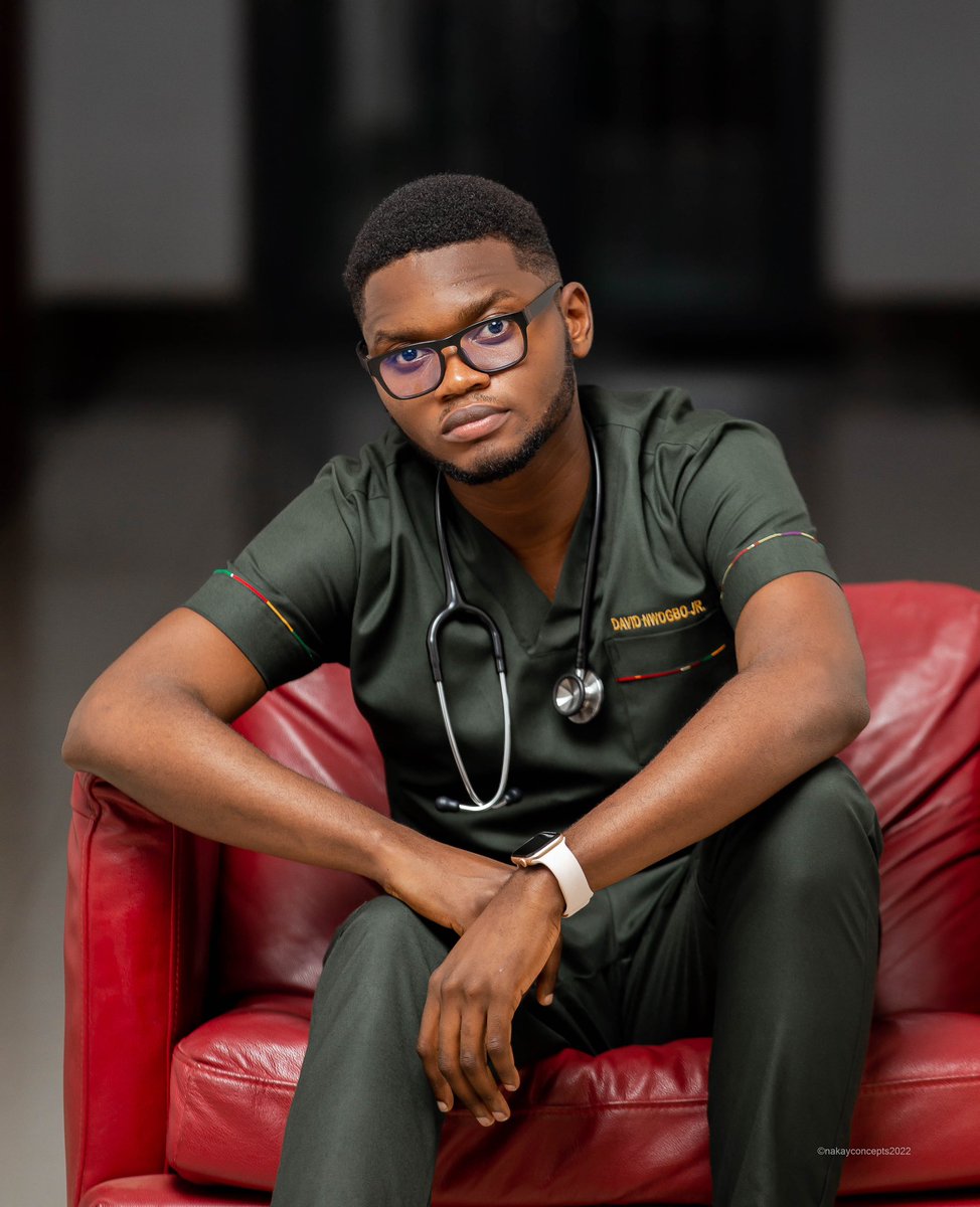 DavidNwogbo's tweet image. Mom and Dad, you both are the priceless blessing in my life. I wouldn’t be where I am today without your inspiration and support. Thank you for all your guidance! And to my lovely Siblings 
It’s Official Dr. Nwogbo .C. David
#GODDID22 #UHASMED22 
On to the NEXT !