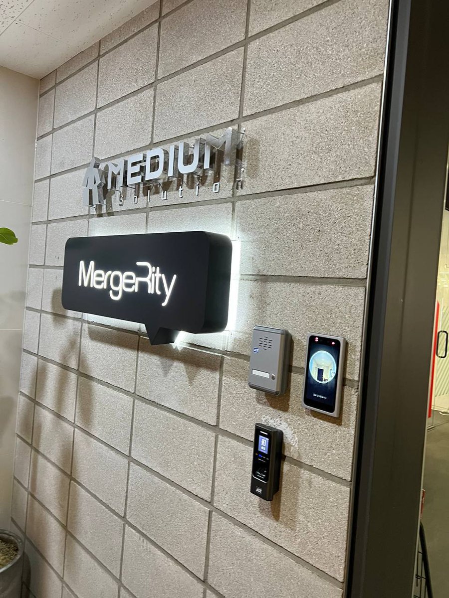 netzerotoken's tweet photo. NZTwork's team visiting our Blockchain Development Partner Medium #blockchain #Medium #korea #NZTwork #co2 #netzero #carbonoffset #crypto https://t.co/ftOAtm6js7