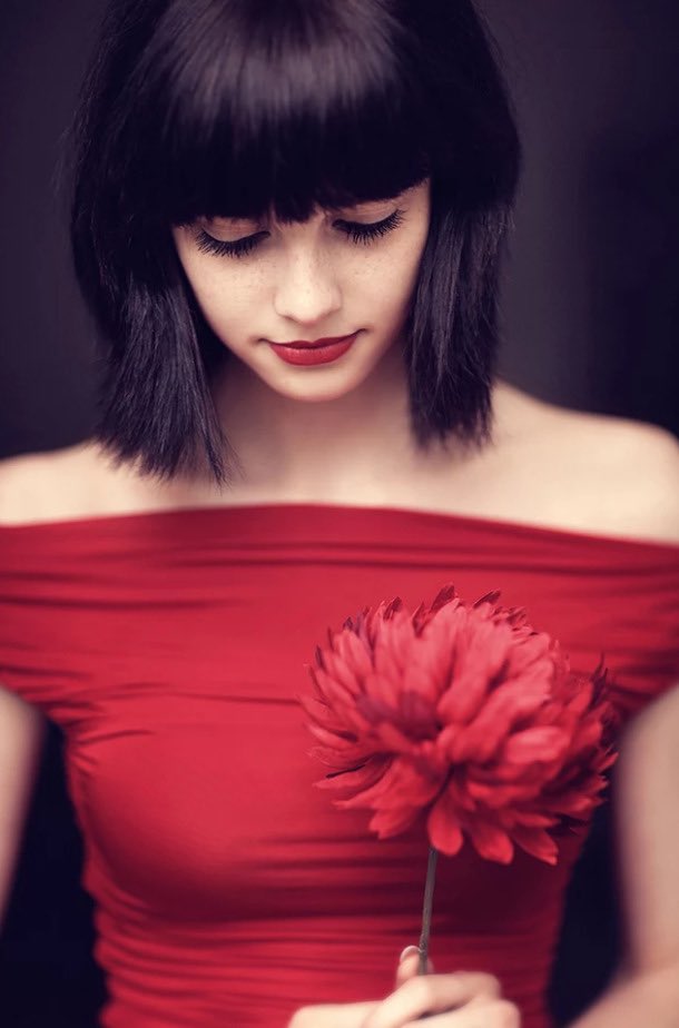 she-was-forever-unexpected-and-that-alone-made-her-more-beautiful-than