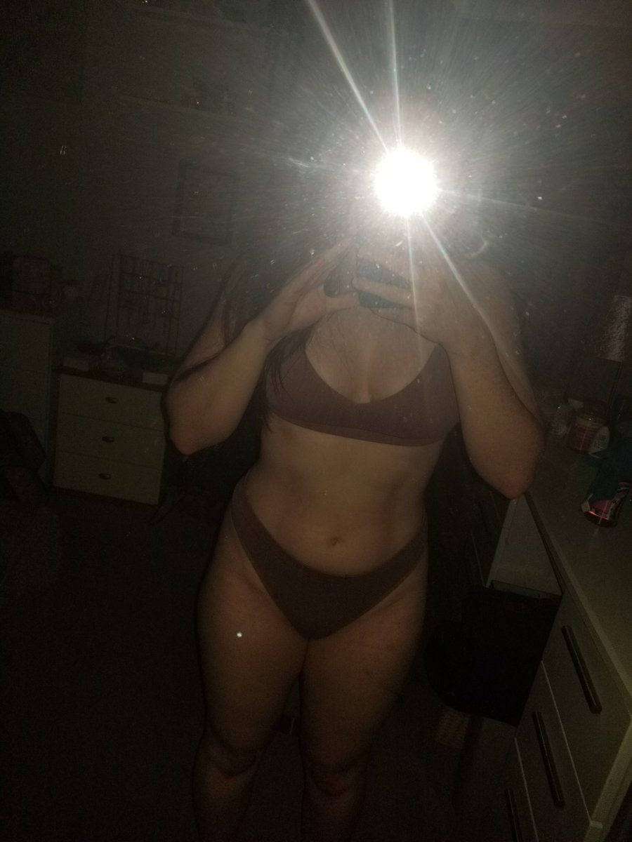 bigbootyqueen97's tweet photo. @0nIyFansPromo 2 weeks free limited time 🔥 
https://t.co/XNrGyPcvN1 https://t.co/BdyXCTMo2i