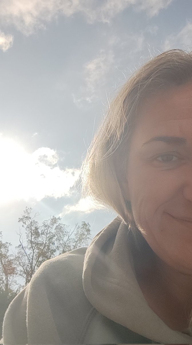 Maria_San_Pedro's tweet photo. Ha salido el sol.
☀️☀️☀️☀️☀️🌤️🌤️🌤️🌤️🌤️
#yomimeconmigo #modocampo https://t.co/aVdyRxQcLb