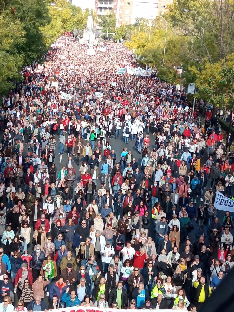 Marea Verde Madrid ¡#MatricúlateEnLaPública! tweet media