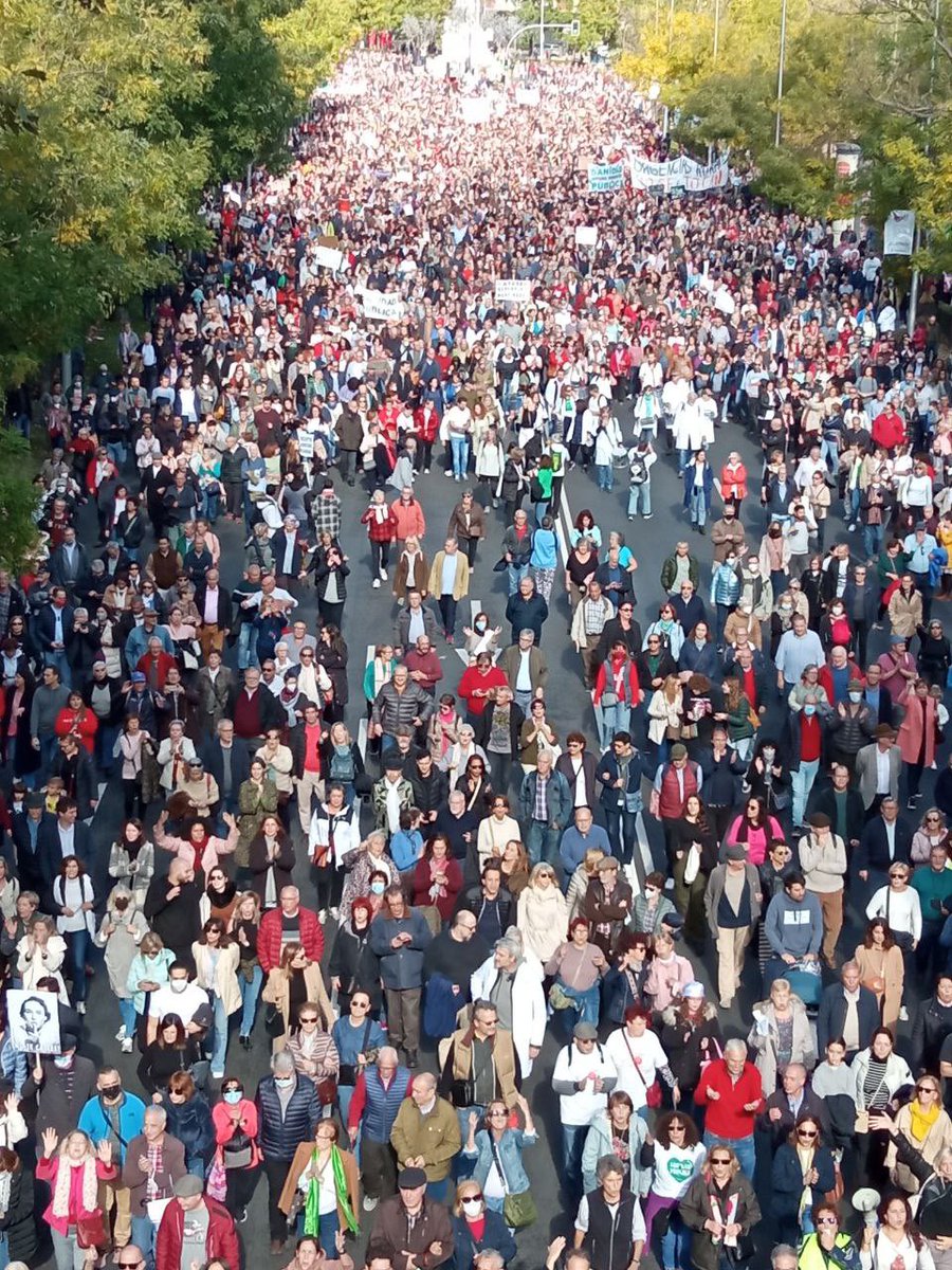 Marea Verde Madrid ¡#MatricúlateEnLaPública! tweet media