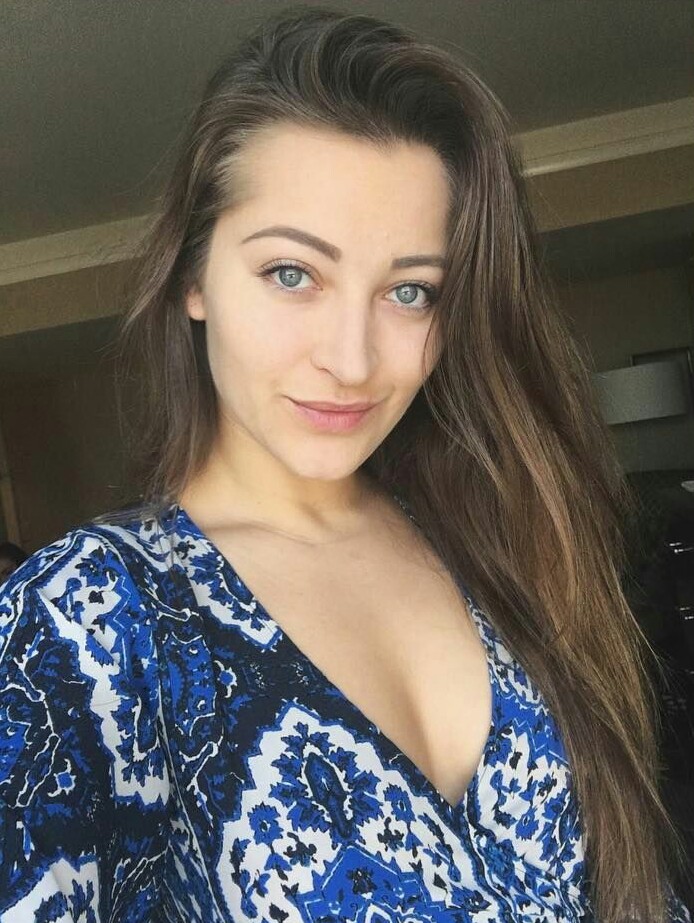 DesperadaP's tweet photo. Bon weekend à vous 💖💖💖 https://t.co/NOZ5mxvMGw