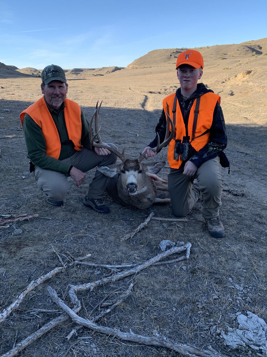 jellis312000's tweet photo. Opening day did not disappoint #BucksofNebraska https://t.co/fWt1GA3tnM