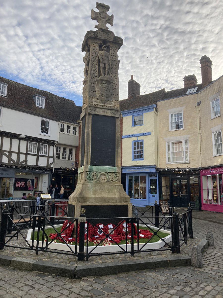 StoreySimon's tweet photo. Privileged once again to lay a wreath on behalf of at @KentCricket in Canterbury this morning #WeWillRememberThem https://t.co/EiGKk9OfB5