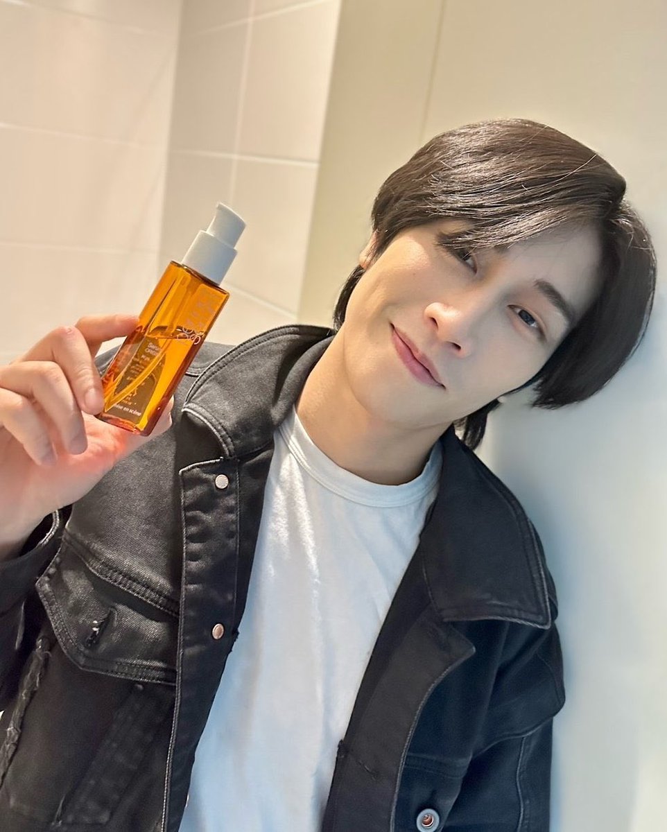 ก่อนใช้ PerfectSerum😆
หลังใช้ PerfectSerum😆

#BibleXPerfectSerum
#BibleWichapas #bsumone <a href="/biblesumett/">Bsumettikul</a>