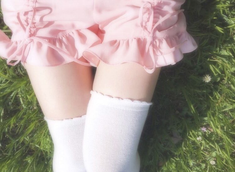 snuffbunni's tweet photo. ♡  ⊹    °     .　˚   𖧷  · 　°     .　 ⊹  ♡  
       chia    she/her    8teen    sub
                 @corruptklr ♡
       dm for tw ! not v active .,,, 
             stupid snuff bunny
          ♡ / ↻ to be mutuals! https://t.co/uhQaatx3mE