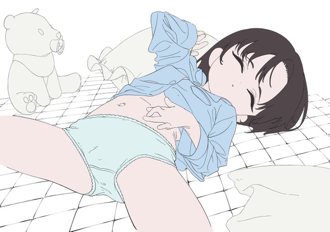 シーツより敷きパッドの方が絶対可愛いだろ!!って思って敷きパッドにしたんですけど、空間の不正確さみたいなのがめちゃくちゃわかるようになってしまったのでリベンジしたいです 