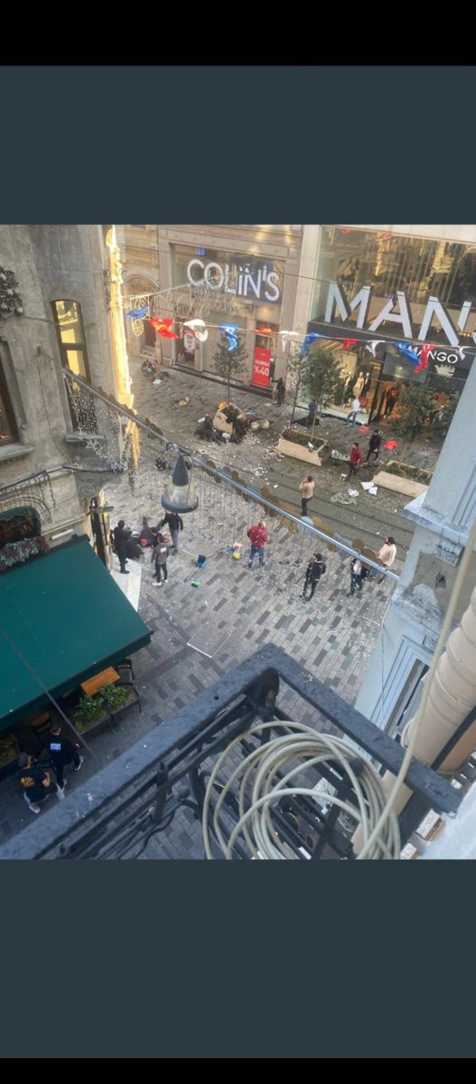 HknUysll's tweet photo. #taksim patlama https://t.co/VLaFZ4awwq