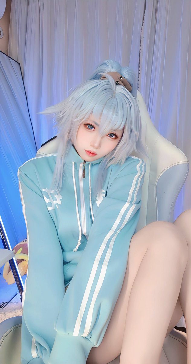 「清 纯」

药锅锅画的运动服🥰🥰🥰
@tororoshanyao https://t.co/SPnUE2QZYN