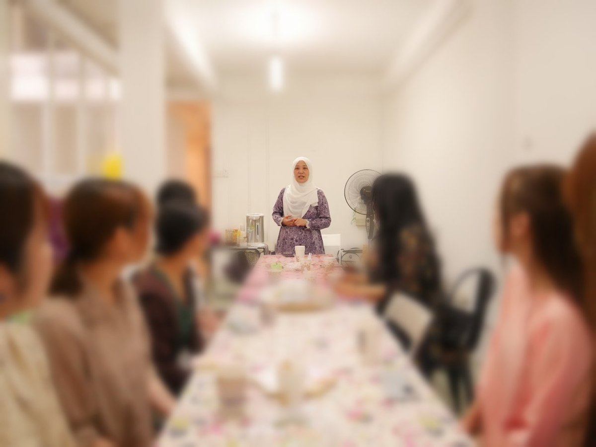 Kaede_Scot's tweet photo. マレーシアの土曜日 https://t.co/V7RM7nvuBJ