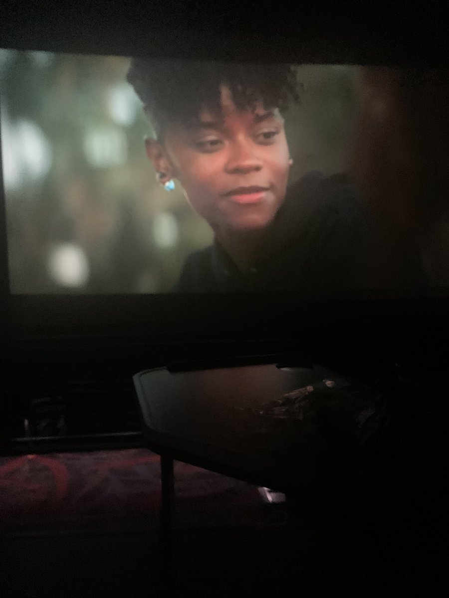 Jexton45_'s tweet photo. More than just a “child who scoffs at tradition” 
#WakandaForever #BlackPanther2 #Shuri https://t.co/rscqfpATtX