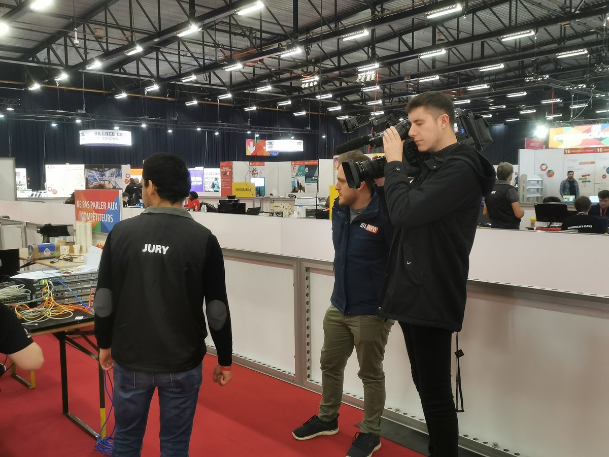 worldskillsBE's tweet photo. Startech's Days 2022, c'est parti! 💪

Familles, journalistes, compétiteurs, animateurs, ministres, tout le monde est au rendez-vous 🙌

#worldskillsBE #Ciney https://t.co/i63WpEvVuN