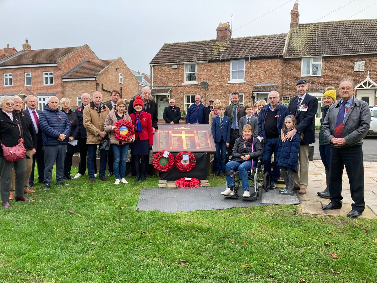 BarronMedia's tweet photo. Proud to lay a wreath as a Deputy Lieutenant of County Durham at the #remembrance service in the village of #Neasham today. Lovely of the organisers to include Valeria, from #Ukraine, who is living nearby, & invite her to lay a wreath on behalf of her country #lestweforget2022 https://t.co/bnzyIgxVZi