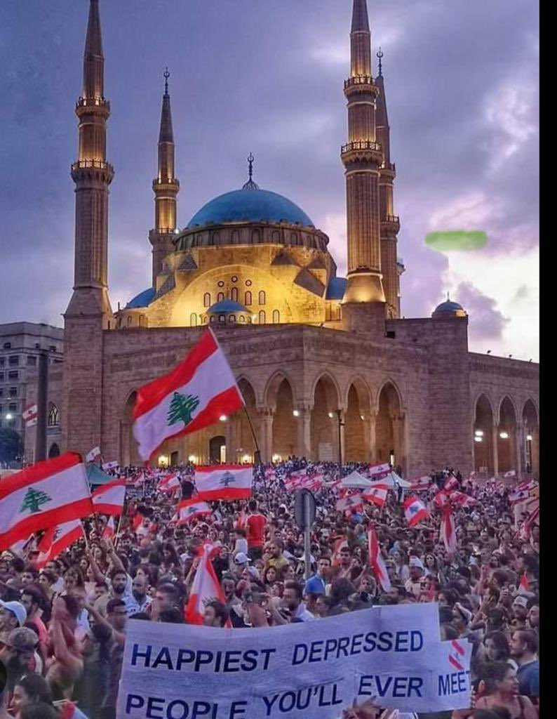 PaulaYacoubian's tweet photo. #١٧_تشرين هو نهج بناء وطن لكل اللبنانيين 
نهج الدولة بوجه الدويلة
نهج حكم القانون بوجه الميليشيا
نهج تداول السلطة بوجه ديكتاتوريات الطوائف
نهج إستقلالية القضاء بوجه شريعة الغاب
نهج الوحدة بوجه الفرز الطائفي 
لن نسمح ان يشوه #نصرالله ثورة شعب كريم، كلامه "المستجد" مرفوض ومستنكر https://t.co/Xv6aNImJUW