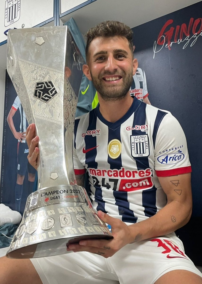 _Corralense's tweet photo. ¡BUEN DOMINGO, CAMPEÓN! 🏆🇵🇪

Nueva consagración para Gino Peruzzi 💪. ¡Felicitaciones! 💚👏 https://t.co/qNa044nJCw