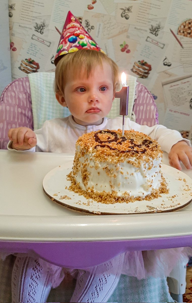 Agatyska's tweet photo. 1 годик 🎂🎉 https://t.co/jK1Jm9J5xP