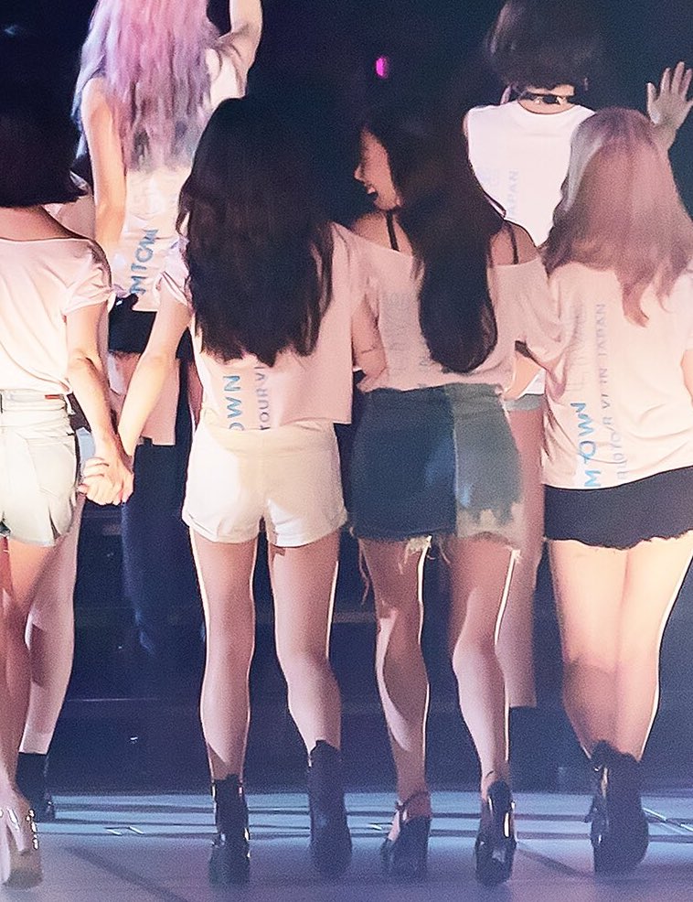 taengmother's tweet photo. What if sabihin Kong Ikaw pa din??? https://t.co/AP65OhzwWB