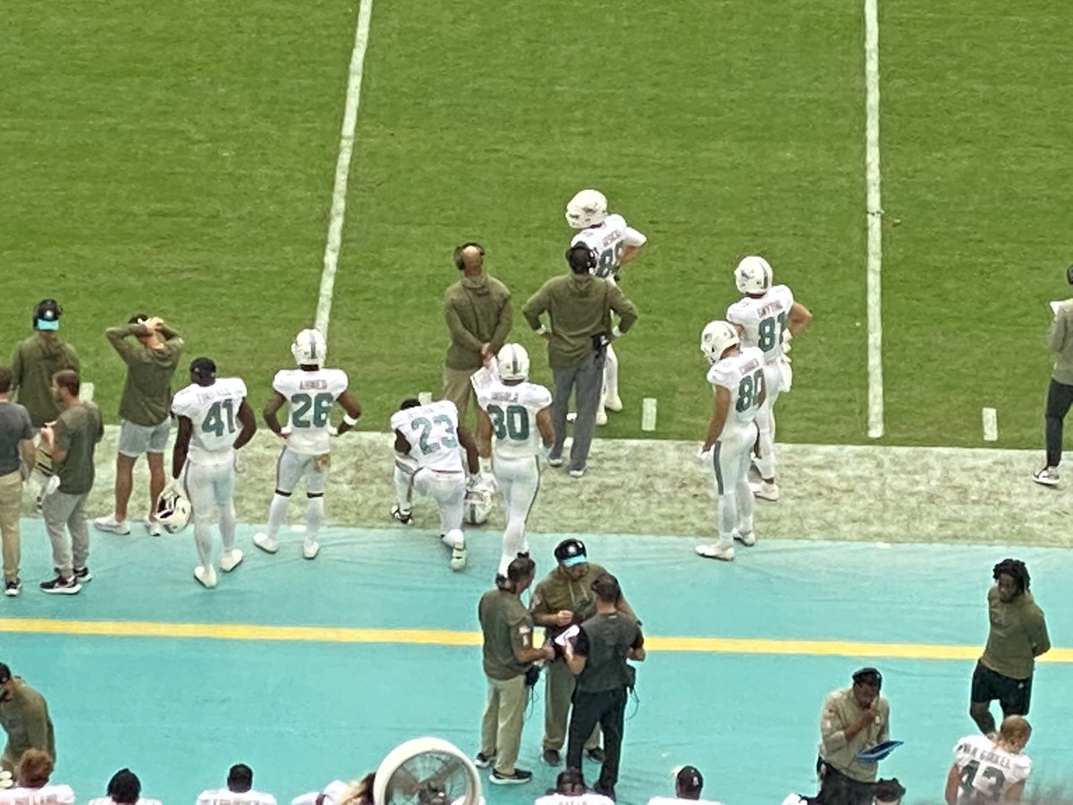 KimShefchik's tweet photo. Our favorite @MiamiDolphins #30 @AI_XLV #nowiamadolphinsfan https://t.co/fVekmMqIol