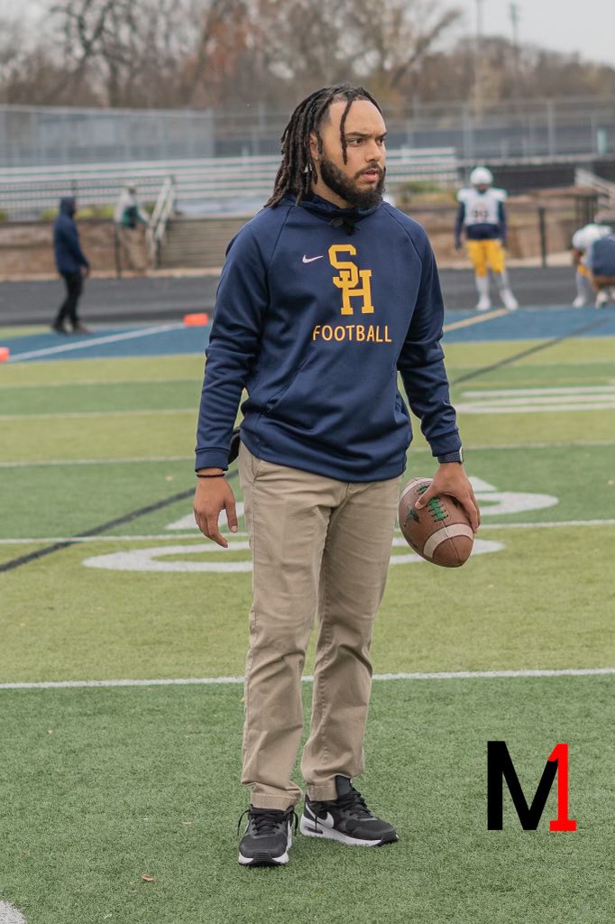 CoachJMcGowan's tweet photo. Year 1 of college coaching in the books ✅ Thankful for the memories and the opportunity to do what I love everyday 🐺💫 https://t.co/vYOOrO39Zo