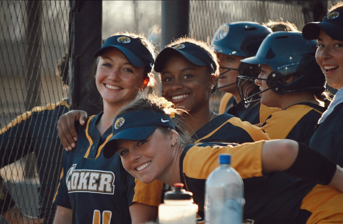 Softball_CoachB's tweet photo. Can’t freaking wait until game day with this crew!!!!! #GoCobs🐍 https://t.co/MQjggwhNfM