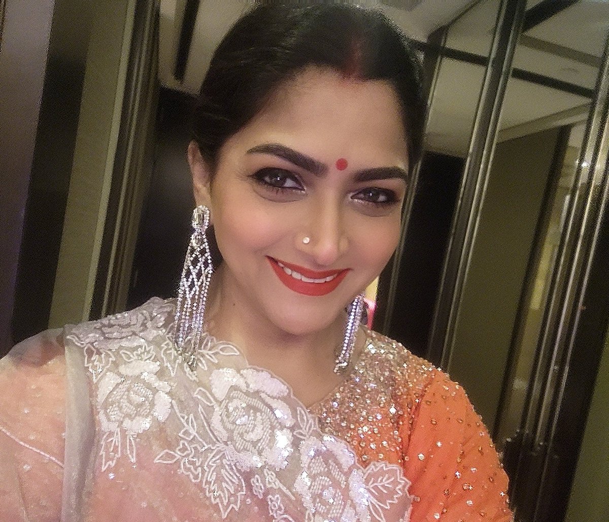 khushsundar's tweet photo. #80Reunion2022 ❤️❤️❤️❤️ https://t.co/SMCsZepBzG