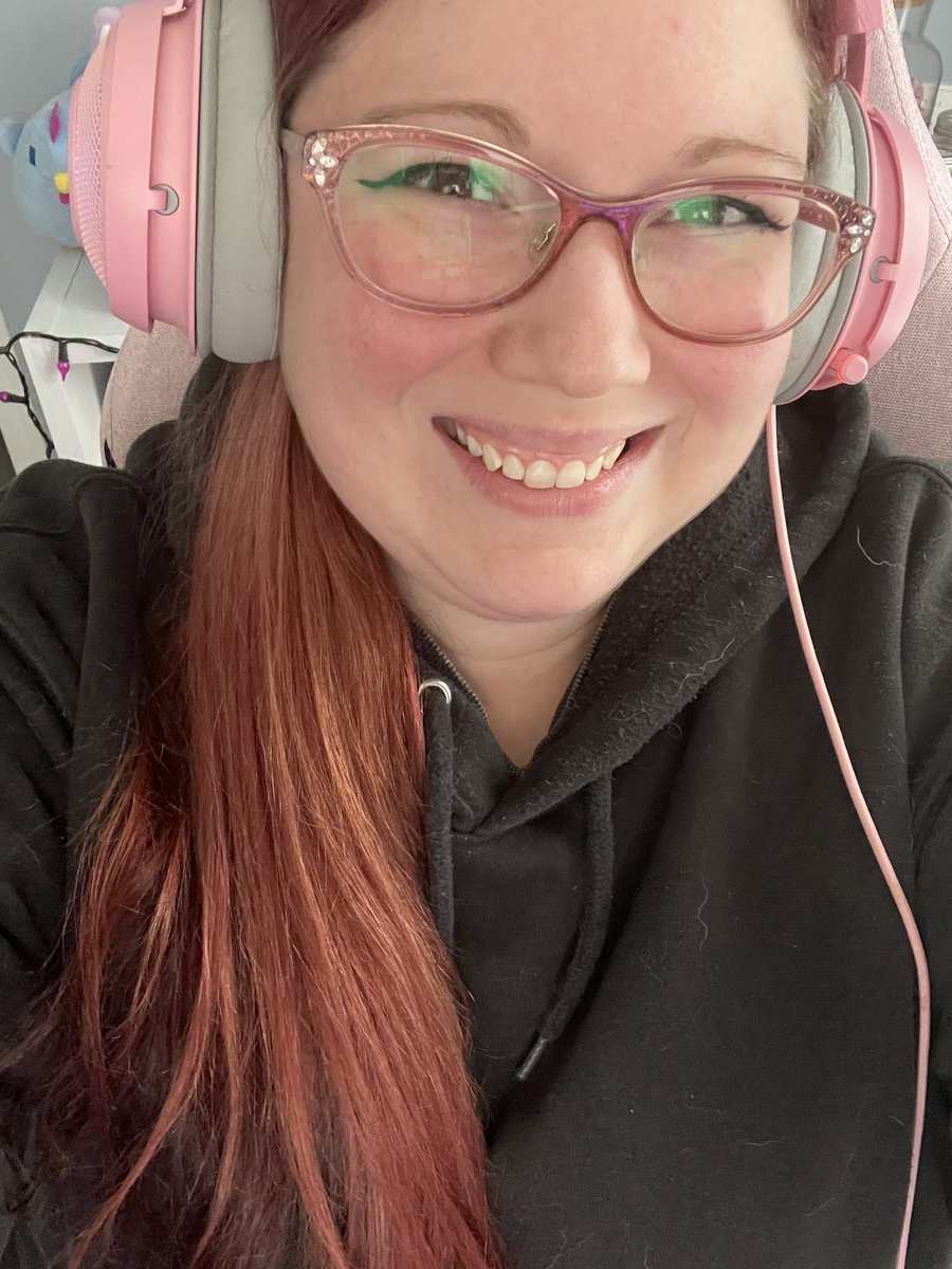 GamesWithKara's tweet photo. I am live now on the final stretch of our charity stream for @TWLOHA! Help me reach my $1,000 goal and I’ll film a pie in the face tiktok! https://t.co/iEY8X2XIae #spreadhope #streamhope #twloha #charity https://t.co/e1fmHMg2AH