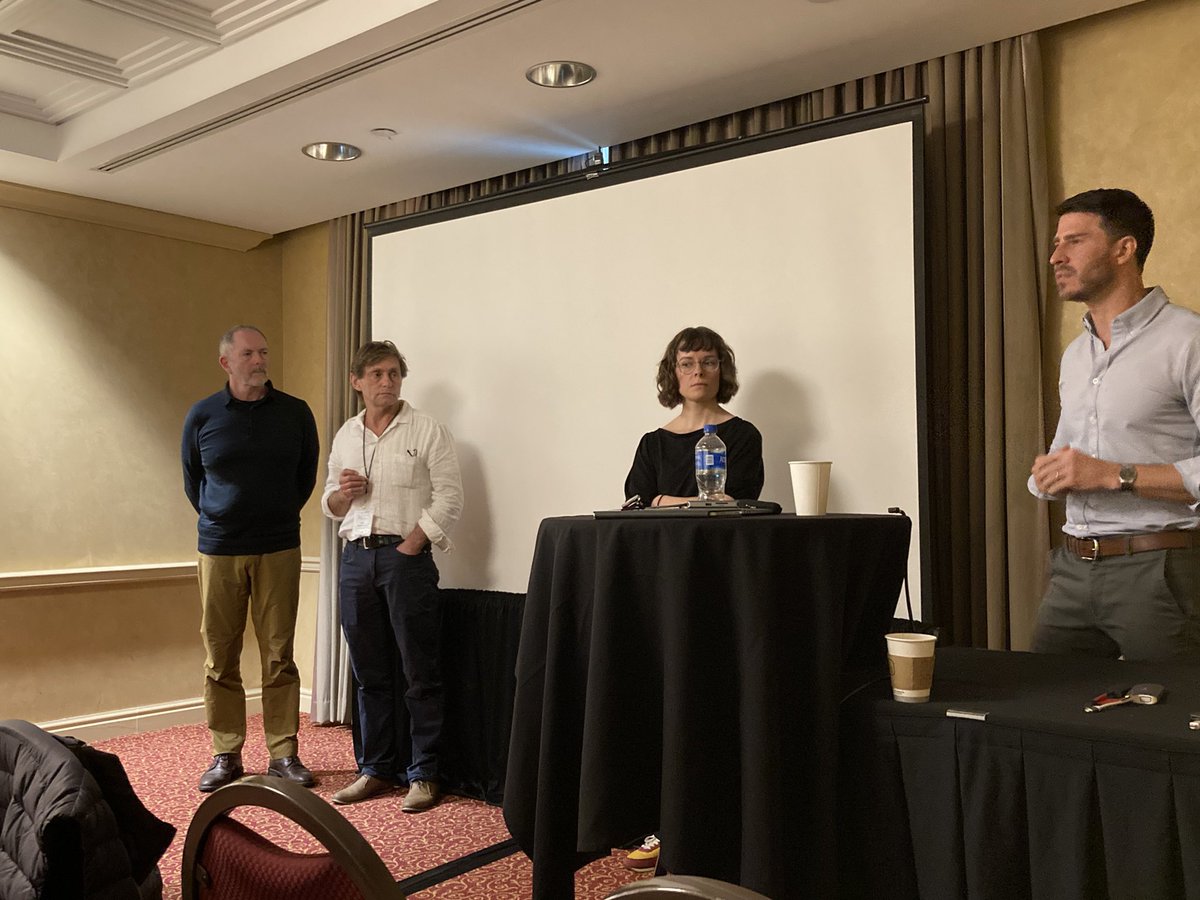 tmbiosci's tweet image. Question time at our session on bringing Philosophy of Science into the Nutrition Sciences - topics included barriers to deploying science in policy, adaptationism and (nutrient) reductionism #PSA2022