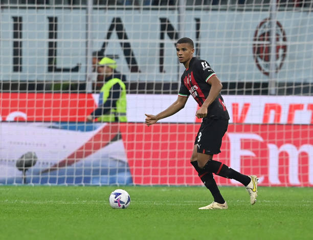MilanPosts's tweet photo. 🇩🇪 Thiaw v Fiorentina

Minutes played 56'
Clearances 4
Tackles 1
Ground duels (won) 1 (1)
Aerial duels (won) 3 (2)
Possession lost 7
Touches 43
Acc. passes 30/37 (81%)
Long balls (acc.) 8 (4) https://t.co/TDIkpKax3T