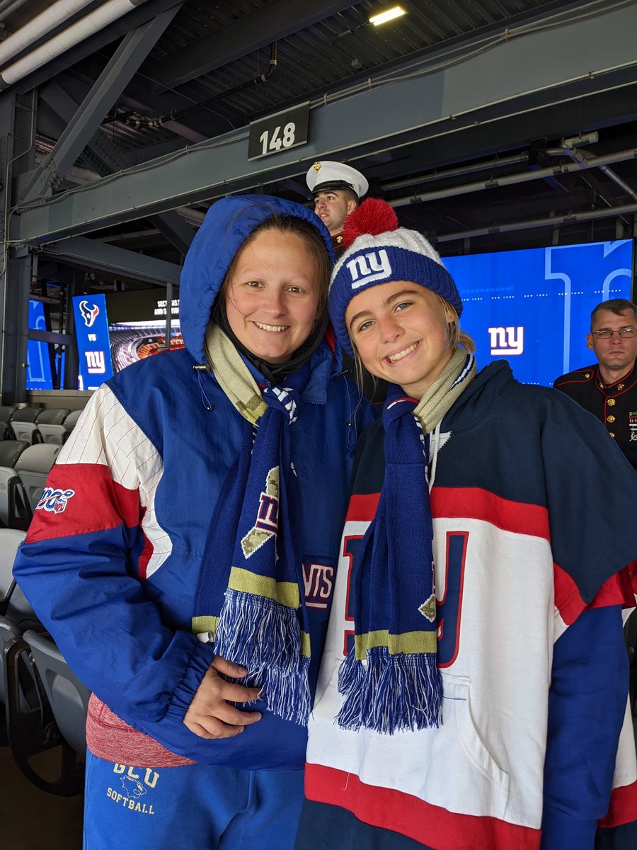 Vanessa Flores tweet media