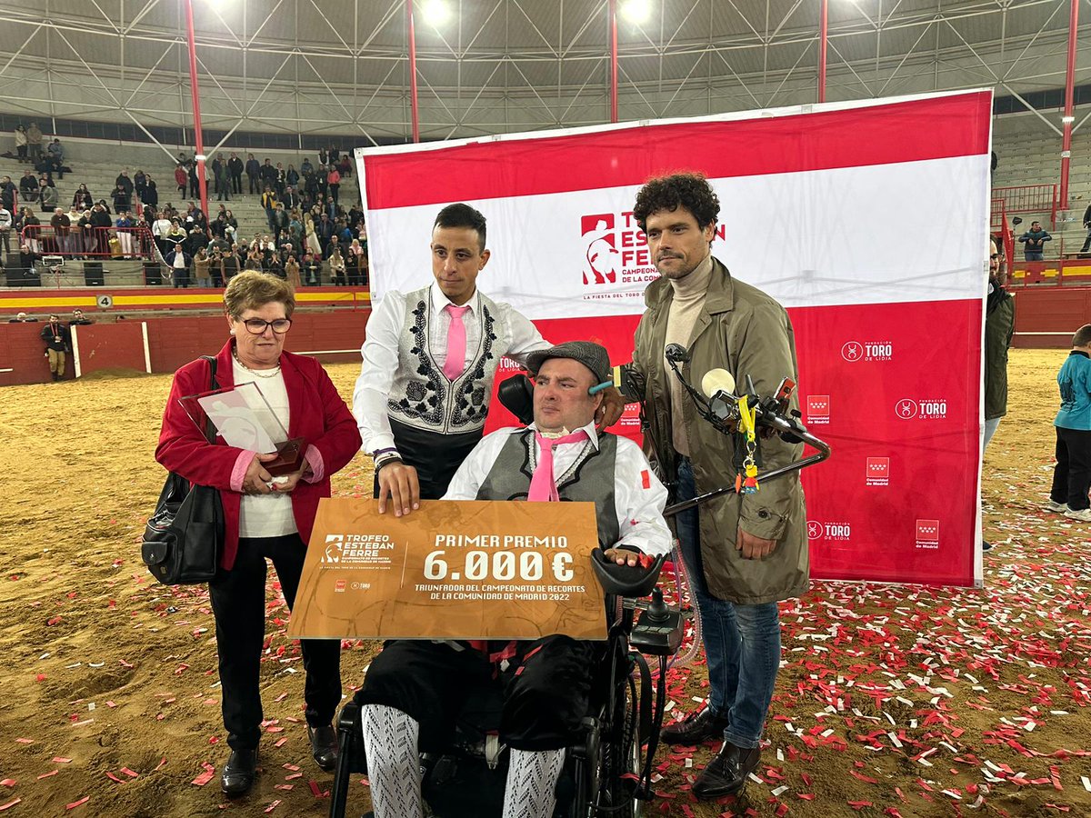 Paquito Murillo se lleva el segundoTrofeo Esteban Ferre de recortadores

tauromaquiasmundiales.es/paquito-murill…