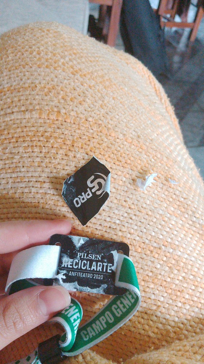 melo_cotton_'s tweet photo. JAJAJAJAJAJJAJAJAJA CHICOS MIREN PORFA
A MI ME TOCÓ ANFI 2020🤣😣 https://t.co/0y1CBFfLX6