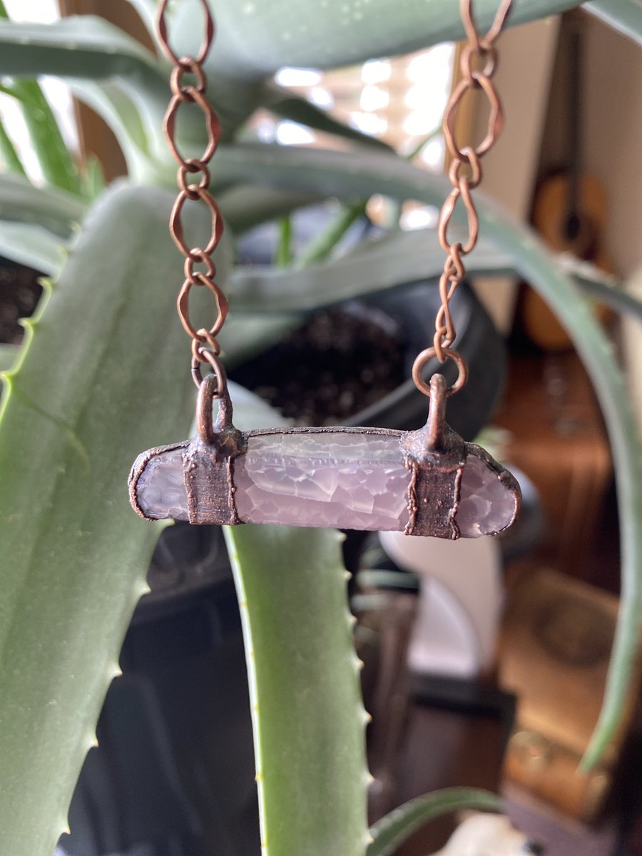 coppergems4u's tweet image. Looking for a unique jewelry gift? Go here ➡️etsy.com/ca/shop/Prairi… #copperelectroformed
#copperpendant 
#crystalpendant
#crystalnecklace
#bohostyle
#gothic
#witchyjewelry 
#crystals
#electroformedjewelry
#handmadebyme
#beyourownboss #Calgary