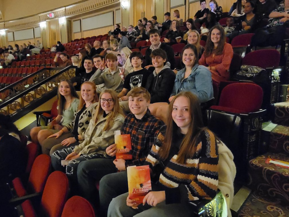 WestSiouxTAG's tweet photo. National Honor Society at the showing of “Annie” last night! For those wondering, the dog stole the show. @WestSiouxCSD https://t.co/R4Won4EhYp