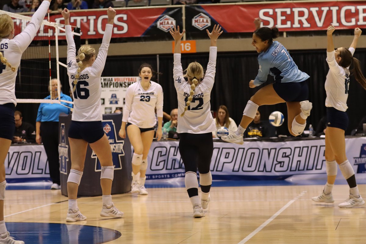 IchabodVB's tweet photo. All the feels after making history last night! 🏆 #GoBods https://t.co/b2jF7bJbpT