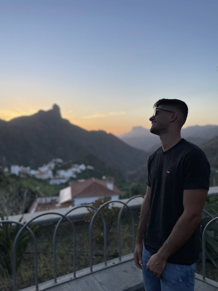 melorr_'s tweet photo. los atardeceres en canarias 🇮🇨🤌… https://t.co/3ZkMjyq4AX