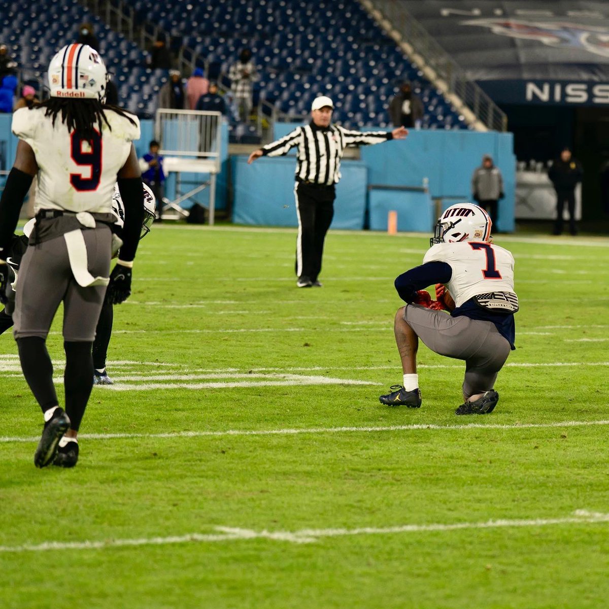 __aaron7's tweet photo. You have to Make it Happen!! 💫💫 This didn’t happen overnight 🔥 Woke up feeling Blessed #GOSKYHAWKS❤️‍🔥❤️‍🔥❤️‍🔥 📸 - @UTM_FOOTBALL https://t.co/hVb6jLE1I5