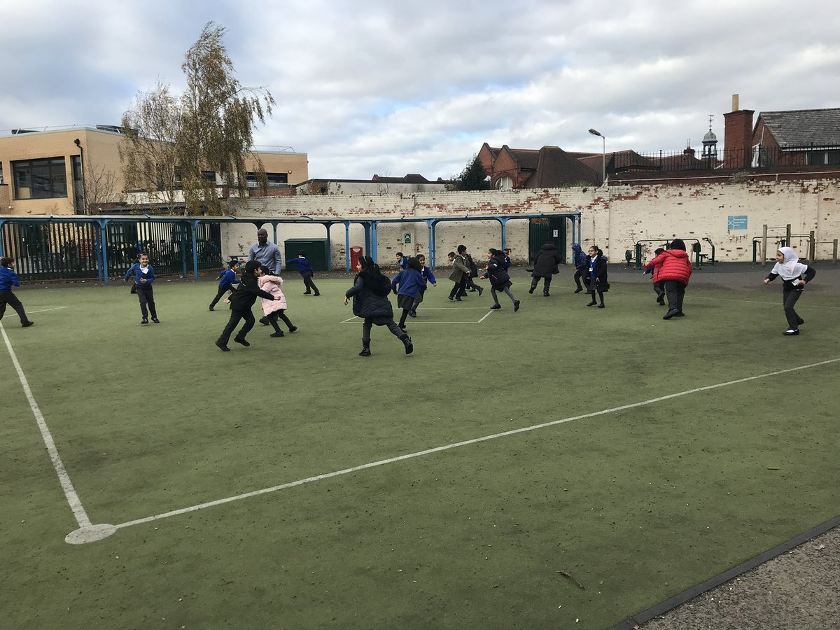 GreetPrimary's tweet photo. Every Friday we Get Greet Active! Exercising outdoors: wellbeing for our mind, body & soul π #getgreetactive #greetisgreat #wearecreate @trust_create https://t.co/JsHFs8nzwT