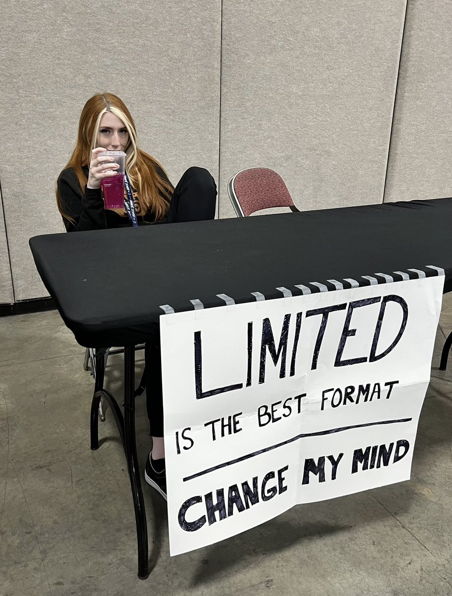 VoxyTwitch's tweet photo. They let me decorate my table. #MTGSummit https://t.co/VAQwCVOqkX