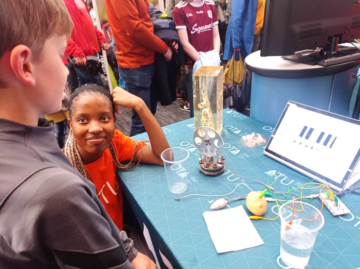 ecGalway's tweet photo. Engaging and interactive Science presentations from Galway students of all ages @galwayscience @ScienceWeek @ecgalway #GalwayScience #STEM #GSTF https://t.co/bptC8sNey4