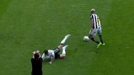 SportsCenterBR's tweet photo. Keno, o que você fez com o Fagner? 😮 https://t.co/HFPHva9TvK