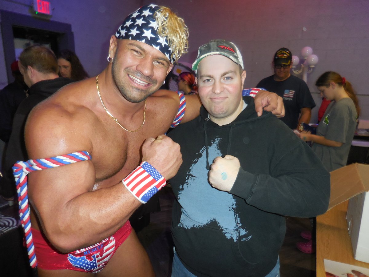 Here's me w/ @AlecOdin at #PPWThunderstruck last night! @PPWProWrestling #PPW @AEW #AEW @MCWWrestling #MCW